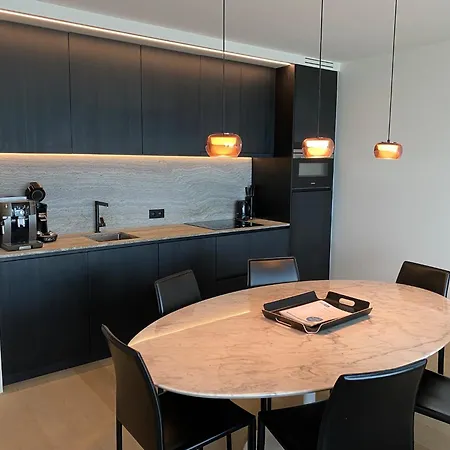 In With Ocean Views Apartamento *