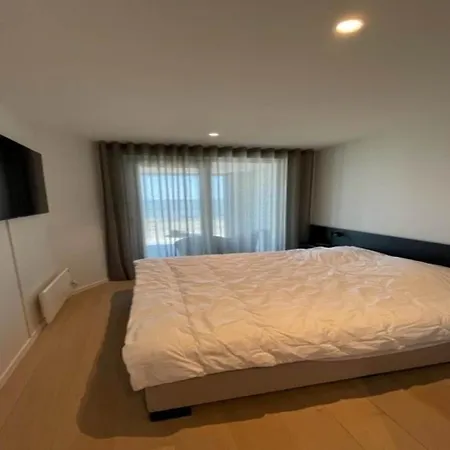 Apartment Embassy 0802 With Beautiful Sea Views