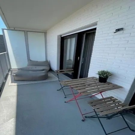 Apartment Embassy 0802 With Beautiful Sea Views *