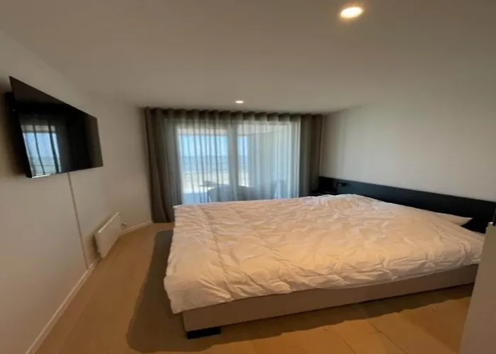 Apartment In With Ocean Views